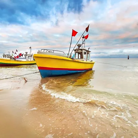شقة Seaside With Sunny Terrace *