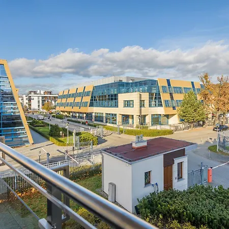 Seaside With Sunny Terrace 아파트